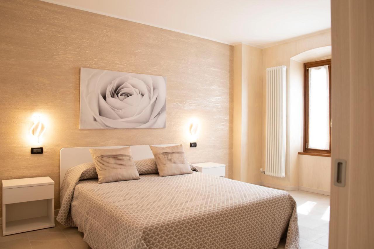Flower Apartments บาร์โดลิโน ภายนอก รูปภาพ