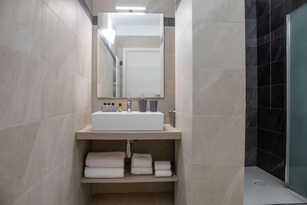 Flower Apartments บาร์โดลิโน ภายนอก รูปภาพ