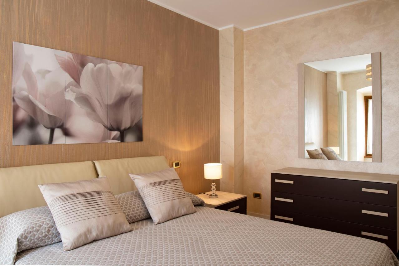 Flower Apartments บาร์โดลิโน ภายนอก รูปภาพ